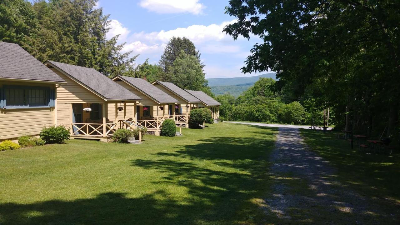 Serenity Motel Shaftsbury Екстериор снимка