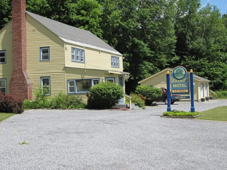 Serenity Motel Shaftsbury Екстериор снимка