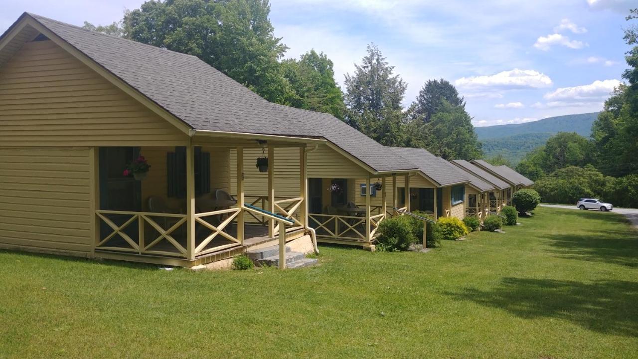 Serenity Motel Shaftsbury Екстериор снимка
