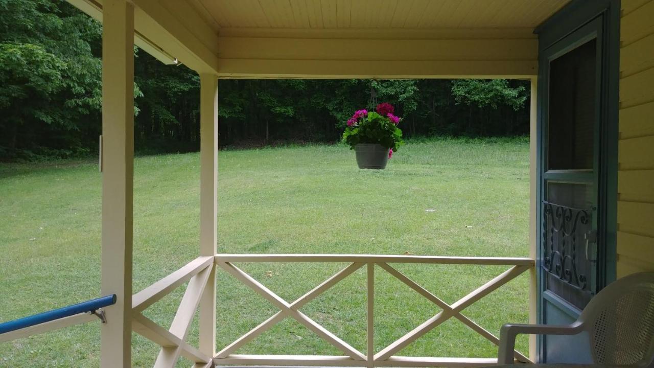 Serenity Motel Shaftsbury Екстериор снимка