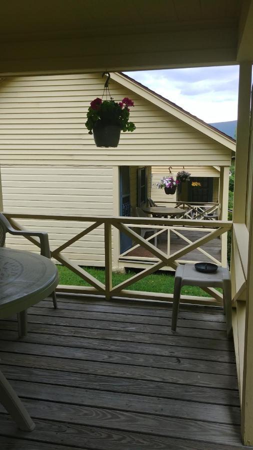 Serenity Motel Shaftsbury Екстериор снимка