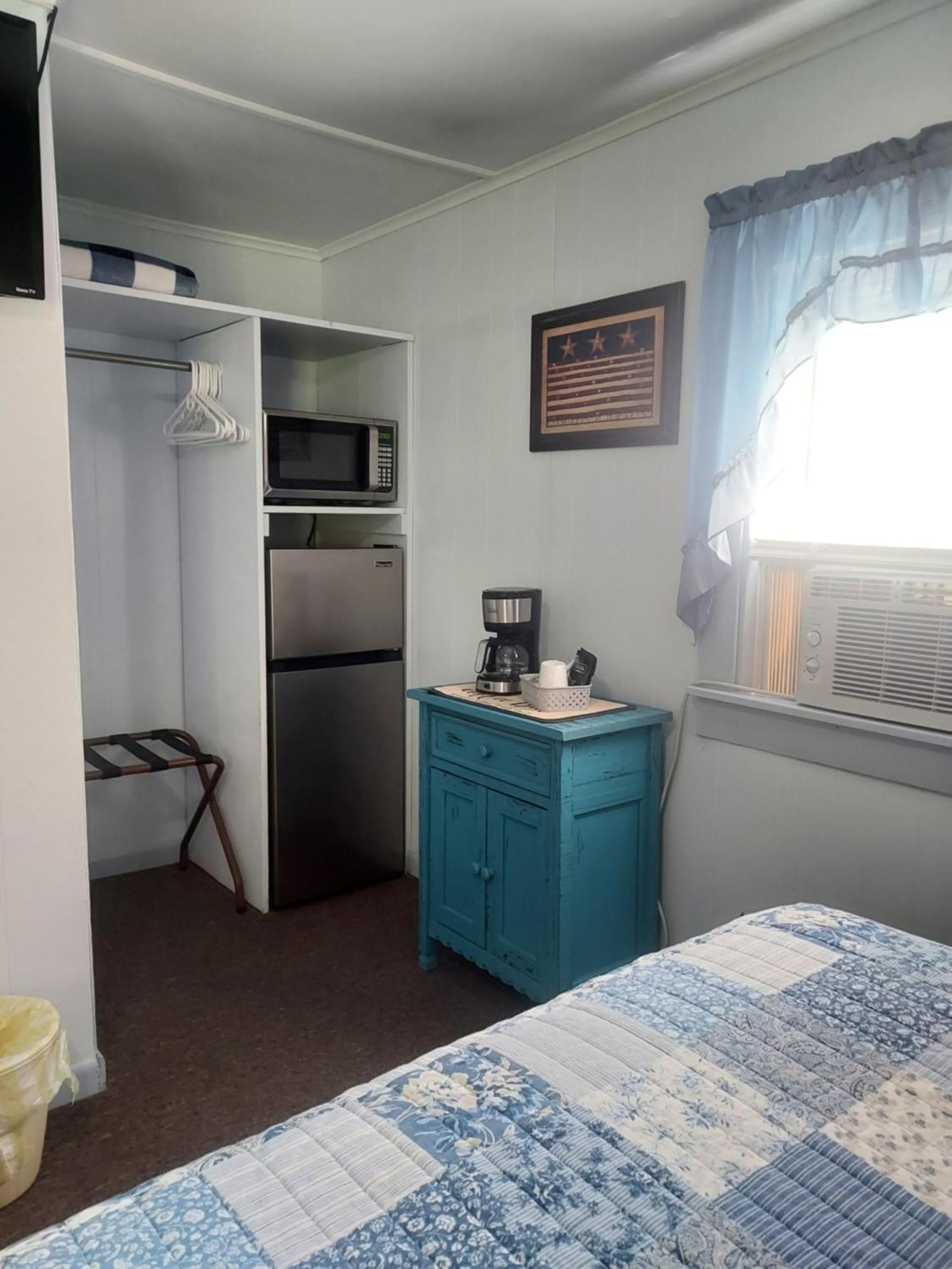 Serenity Motel Shaftsbury Екстериор снимка