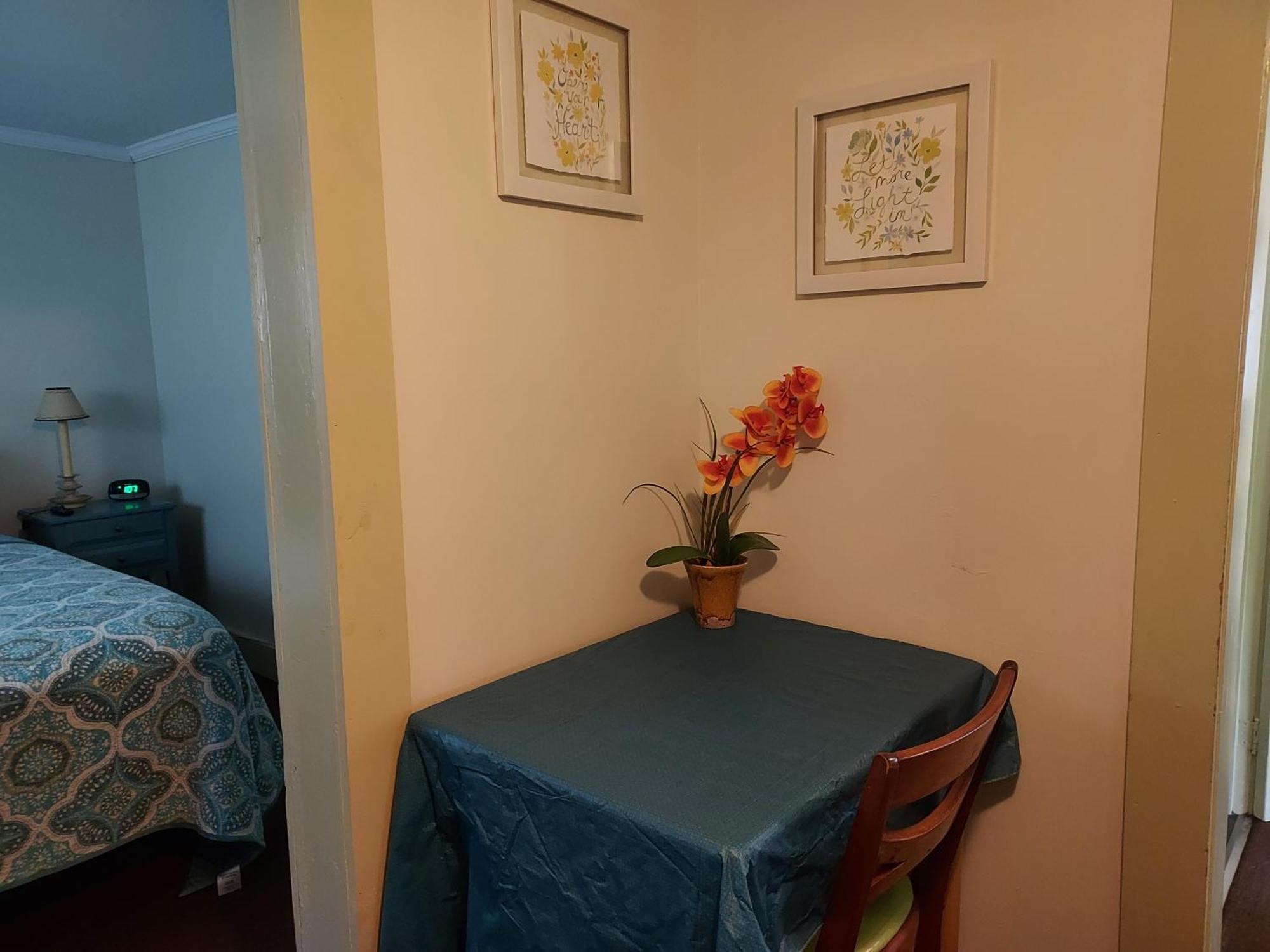 Serenity Motel Shaftsbury Екстериор снимка