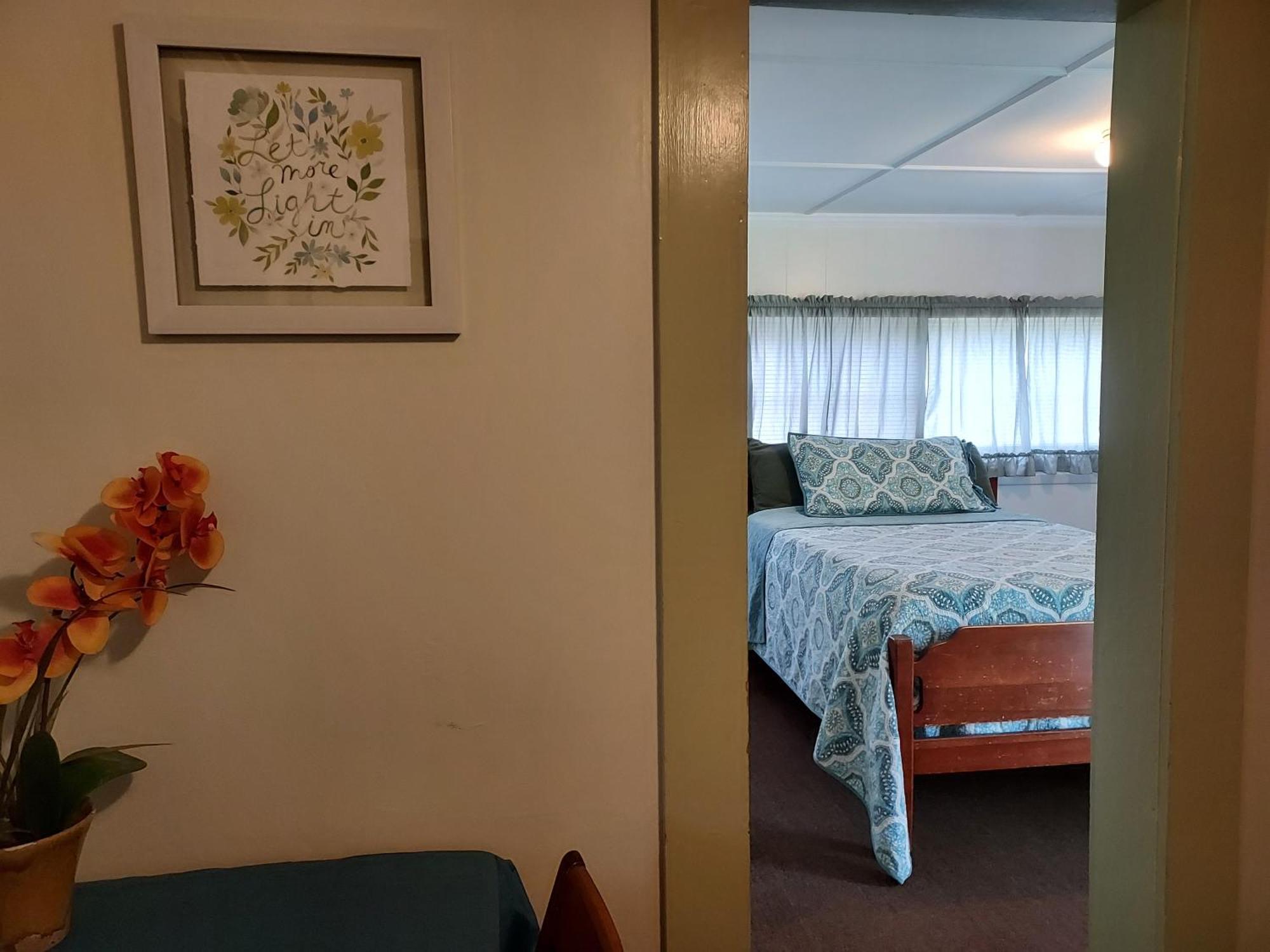 Serenity Motel Shaftsbury Екстериор снимка