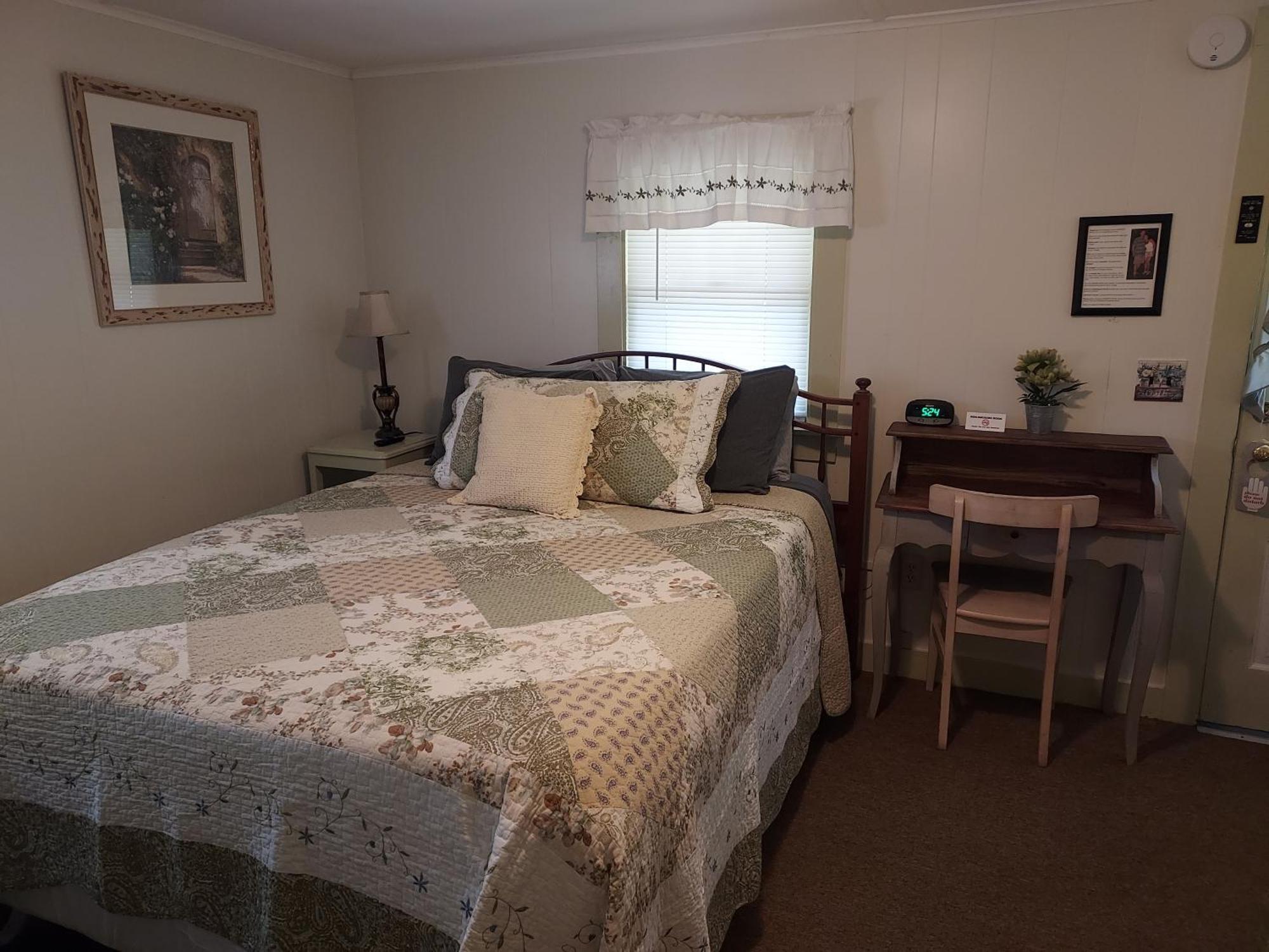 Serenity Motel Shaftsbury Екстериор снимка