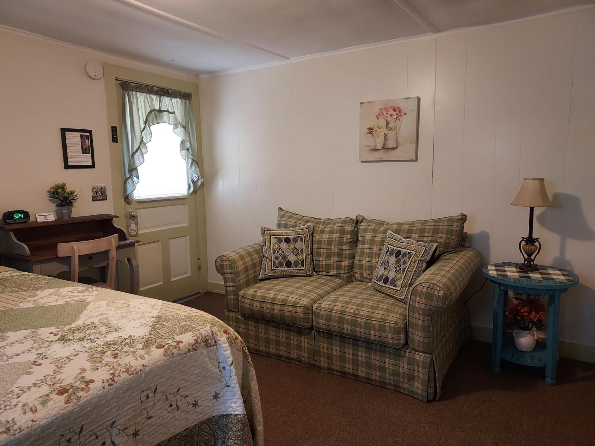 Serenity Motel Shaftsbury Екстериор снимка